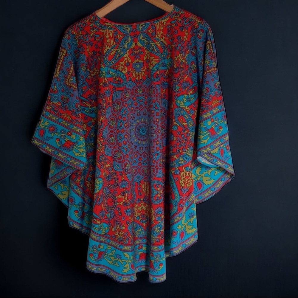 Lightweight Polyester Top - Picture 3 of 6